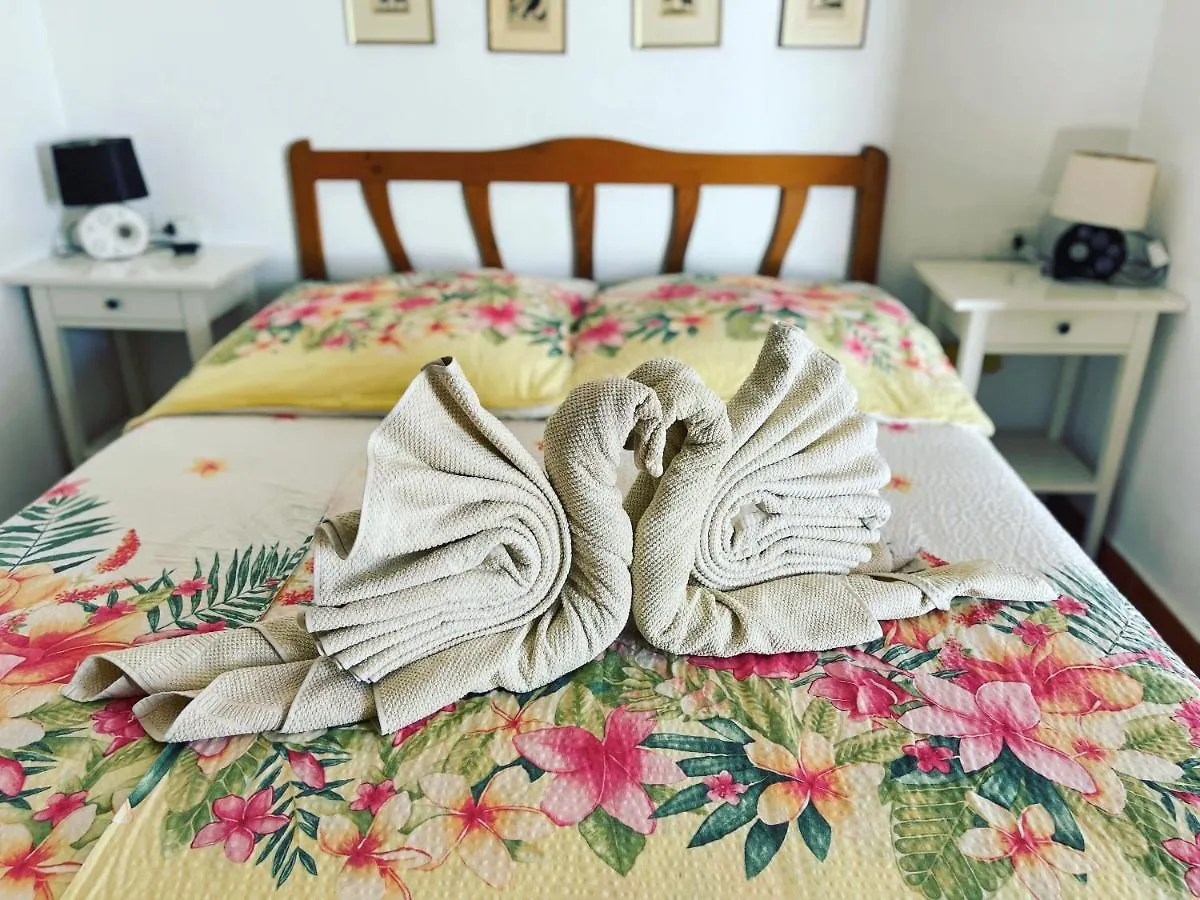 Panorama Old City Ocean View Apartment لوس كريستيانوس